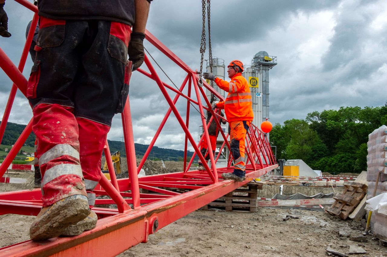 Chantier Lavasson - Arrivée de la grue - Mai 2026